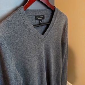 Banana Republic Premium Luxe Yard V-neck Sweater